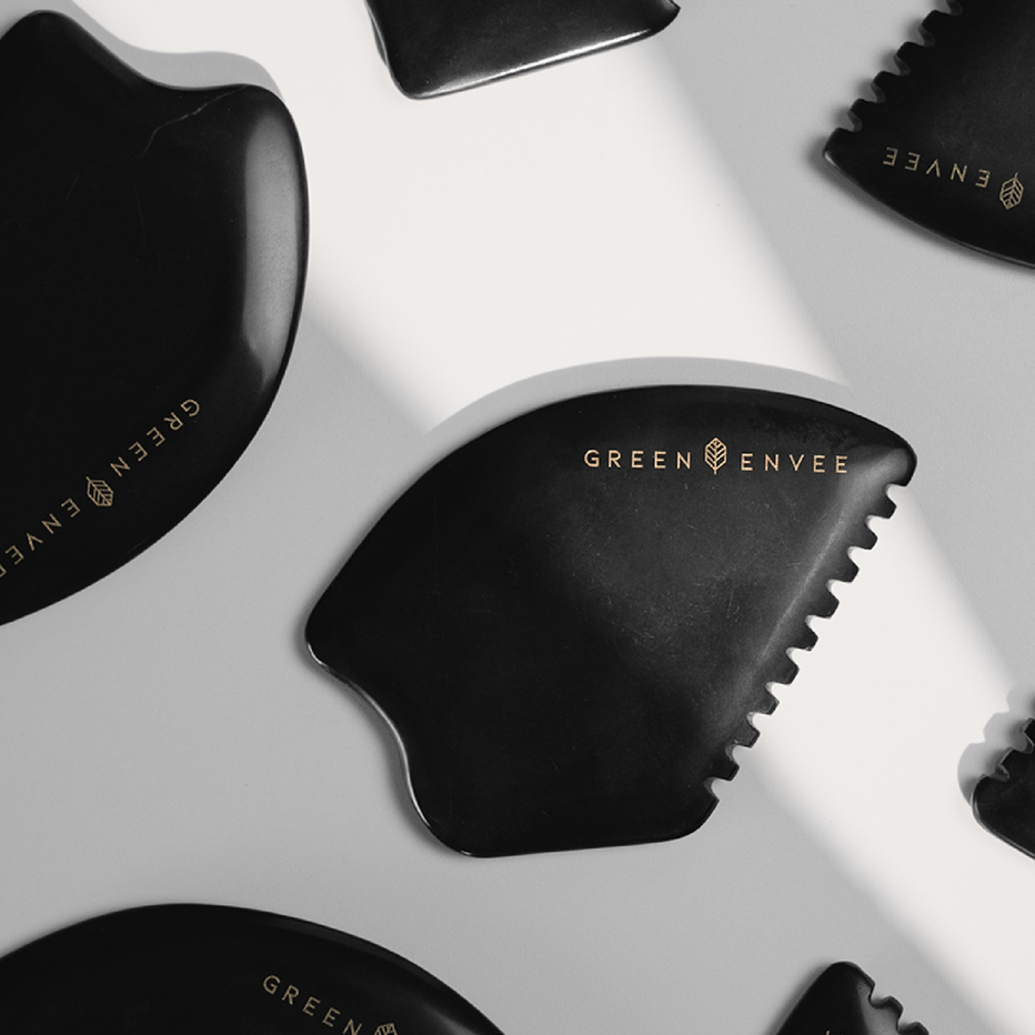 Lift and Sculpt Gua Sha Tool